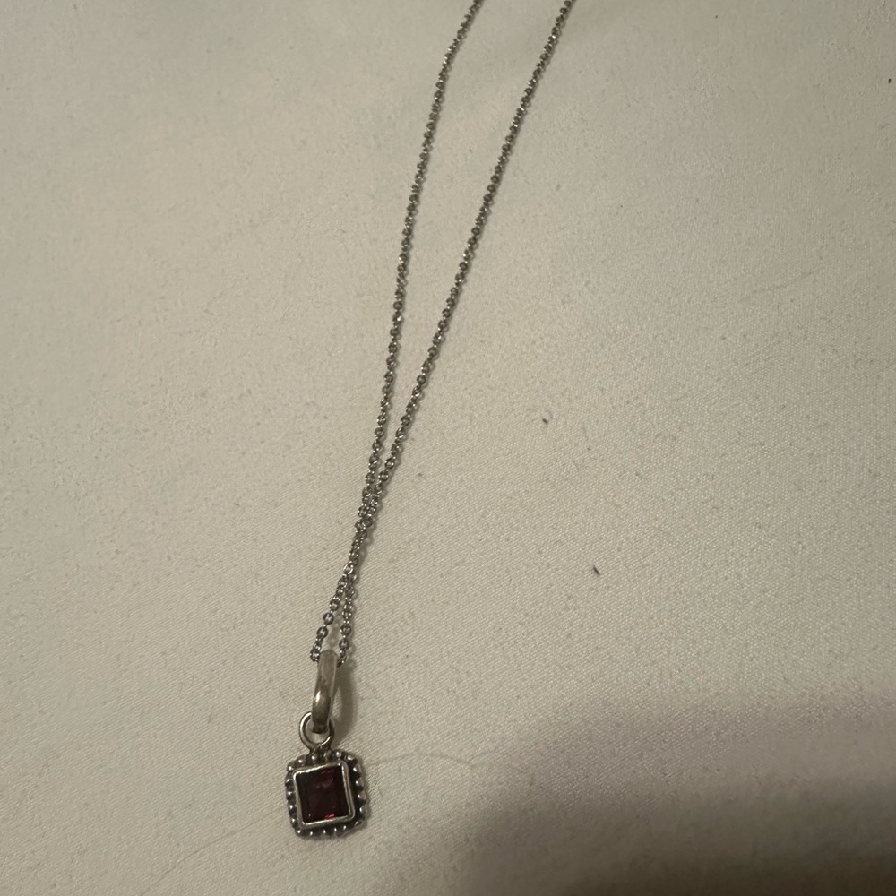 Elegant Silver Necklace with  stone
